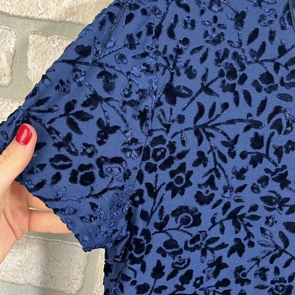 Lingerie Cacique Mesh and Velvet Top- Size S - Picture 3 of 6